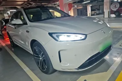 Hima AITO M5 2025, 3400 км, за 28969 USD