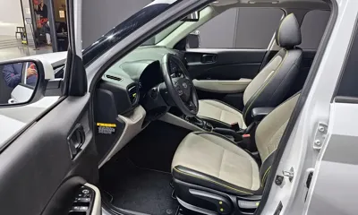 Hyundai Venue 2020, 84375 км, за 8252.39 USD - фото 10