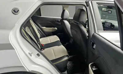 Hyundai Venue 2020, 84375 км, за 8252.39 USD - фото 12
