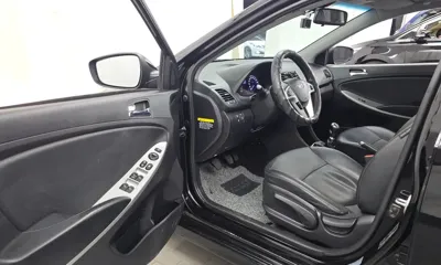 Hyundai Accent 2015, 128596 км, за 32566.79 USD - фото 10