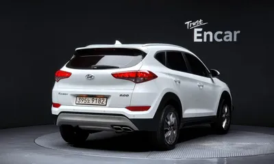 Hyundai Tucson 2018, 61001 км, за 9846.29 USD