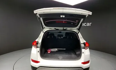 Hyundai Tucson 2018, 61001 км, за 9846.29 USD - фото 20
