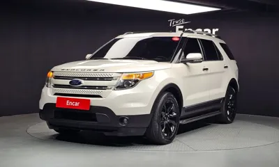 Ford Explorer · 2013 год