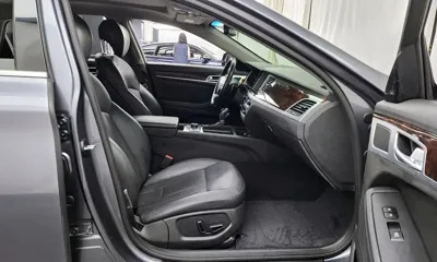 Hyundai Genesis 2016, 162030 км, за 5525.58 USD - фото 11