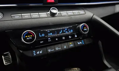 Hyundai Avante 2021, 34895 км, за 12697.79 USD - фото 18