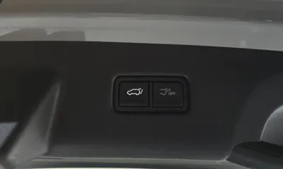 Kia Canival 2024, 59525 км, за 29005.61 USD - фото 20