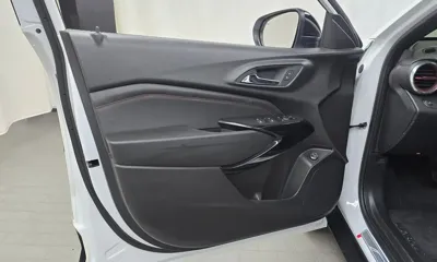 ChevroletGMDaewoo Trax 2024, 30147 км, за 15287.55 USD - фото 24