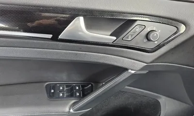 Volkswagen Golf 2016, 89261 км, за 6890.43 USD - фото 17