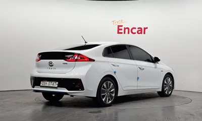 Hyundai Ioniq 2016, 180409 км, за 4294.68 USD