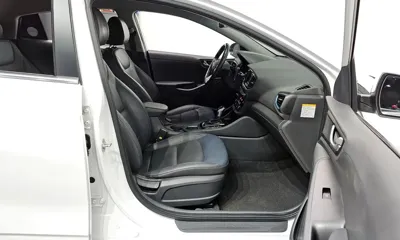 Hyundai Ioniq 2016, 180409 км, за 4294.68 USD - фото 11