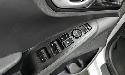 Hyundai Ioniq 2016, 180409 км, за 4294.68 USD - фото 18