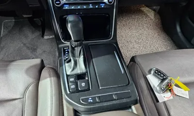 Hyundai Grandeur 2018, 101783 км, за 10769.74 USD - фото 9