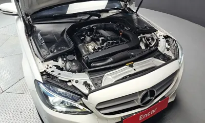 Mercedes-Benz C-Class 2018, 138231 км, за 9846.4 USD - фото 6