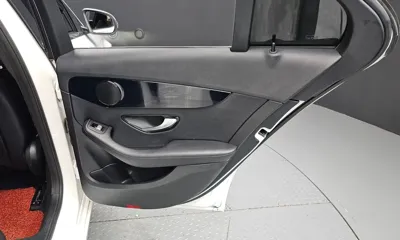 Mercedes-Benz C-Class 2018, 138231 км, за 9846.4 USD - фото 25