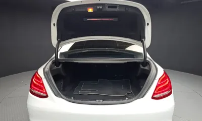 Mercedes-Benz C-Class 2018, 138231 км, за 9846.4 USD - фото 30