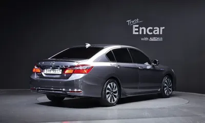 Honda Accord 2017, 140007 км, за 8338.77 USD