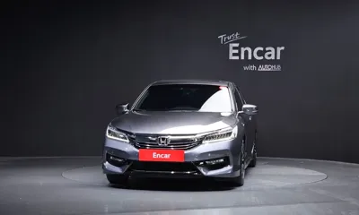 Honda Accord 2017, 140007 км, за 8338.77 USD