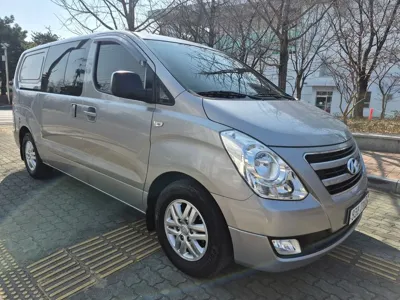 Hyundai Starex 2018, 207598 км, за 4957.7 USD