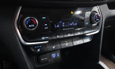 Hyundai Santafe 2019, 108517 км, за 10358.31 USD - фото 31