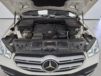 Mercedes-Benz GLE-Class 2023, 136753 км, за 45621.64 USD - фото 6