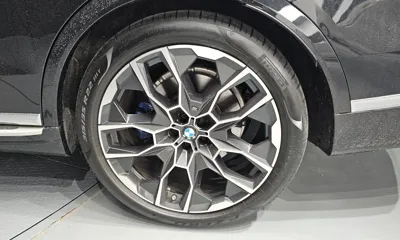 BMW X7 2025, 11218 км, за 99960.96 USD - фото 21