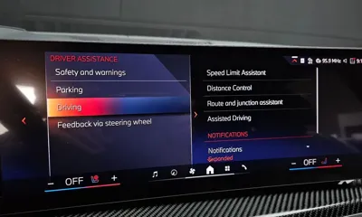 BMW X7 2025, 11218 км, за 99960.96 USD - фото 32