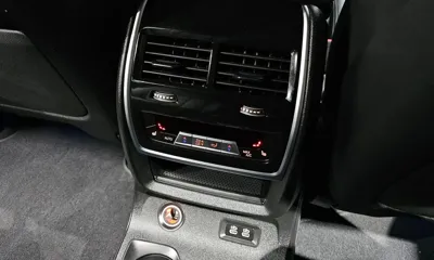 BMW X7 2025, 11218 км, за 99960.96 USD - фото 35