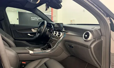 Mercedes-Benz GLC-Class 2023, 17536 км, за 36759.88 USD - фото 16