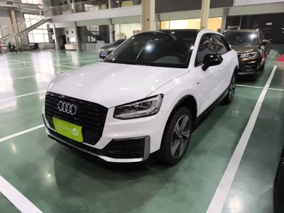 Audi Q2L · 2021 год