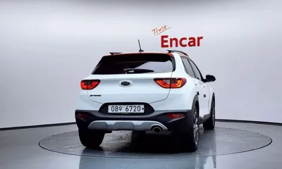 Kia Stonic 2018, 60332 км, за 8255.86 USD