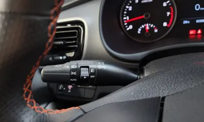 Kia Stonic 2018, 60332 км, за 8255.86 USD - фото 16