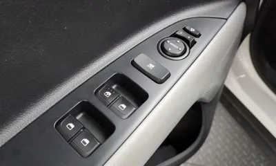 Kia Stonic 2018, 60332 км, за 8255.86 USD - фото 19