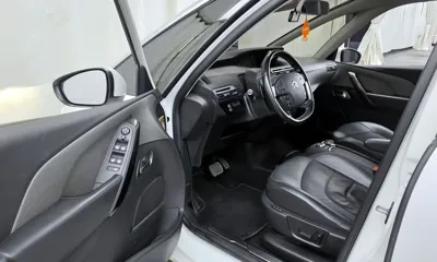 Citroen-DS C4 Picasso 2017, 165628 км, за 5714.66 USD - фото 10