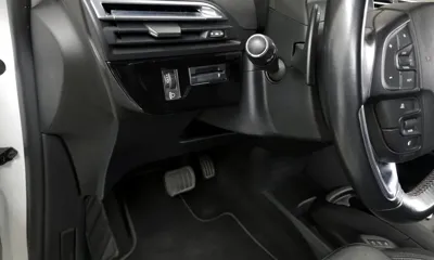 Citroen-DS C4 Picasso 2017, 165628 км, за 5714.66 USD - фото 18