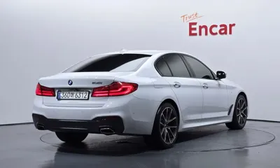 BMW 5-Series 2017, 213117 км, за 10336.08 USD