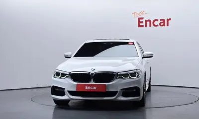 BMW 5-Series 2017, 213117 км, за 10336.08 USD