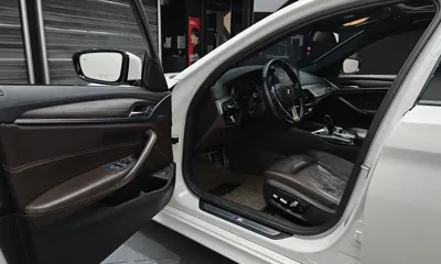 BMW 5-Series 2017, 213117 км, за 10336.08 USD - фото 10
