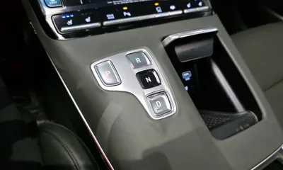 Hyundai Grandeur 2022, 149480 км, за 13834.43 USD - фото 9