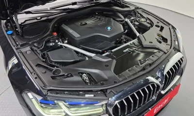 BMW 5-Series 2023, 58205 км, за 30228.16 USD - фото 6