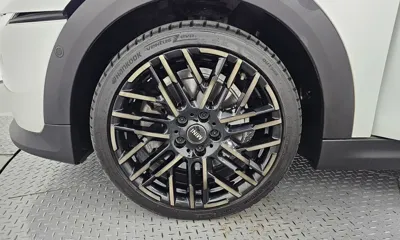 MINI Cooper 2025, 12830 км, за 22661.58 USD