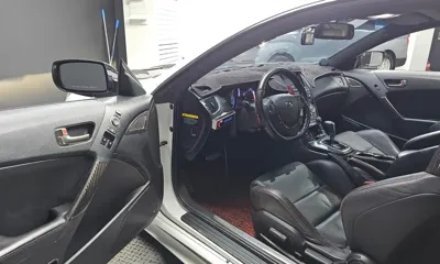 Hyundai Genesis 2014, 83812 км, за 9897.76 USD - фото 10