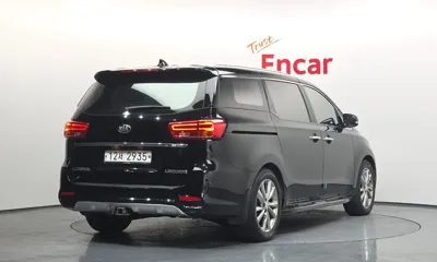 Kia Canival 2019, 206674 км, за 9184.01 USD