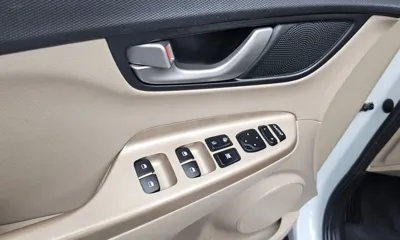 Hyundai Kona 2018, 55934 км, за 8278.14 USD - фото 18