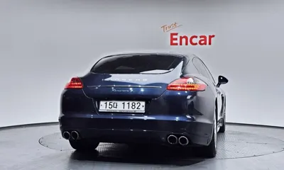 Porsche Panamera 2012, 110935 км, за 10769.74 USD