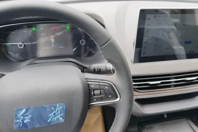 Hongqi E-QM5 2025, 100 км, за 18779 USD - фото 16