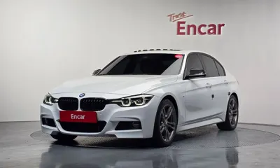 BMW 3-Series · 2018 год