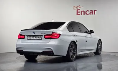 BMW 3-Series 2018, 107887 км, за 11886.35 USD