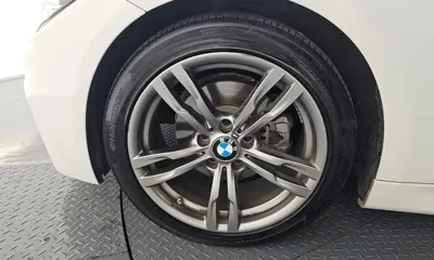 BMW 3-Series 2018, 107887 км, за 11886.35 USD