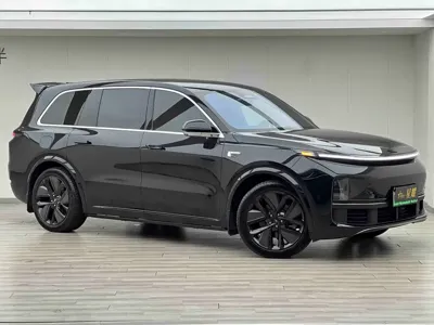 Li Auto Li L9 2024, 43000 км, за 38070.26 USD