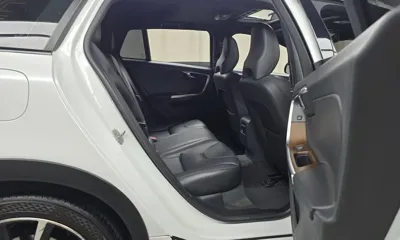 Volvo V60 2018, 109757 км, за 7159.74 USD - фото 12